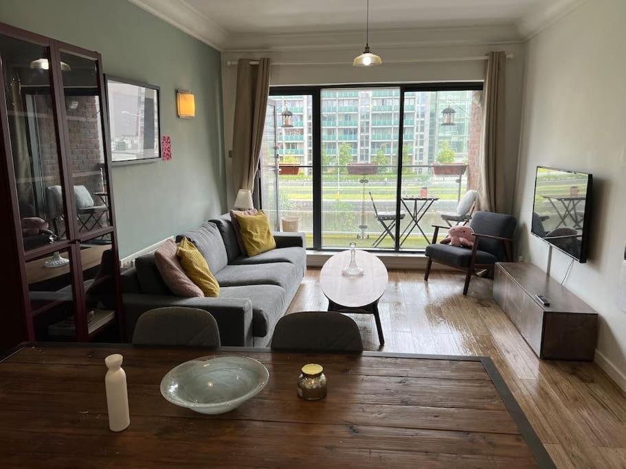Appartement Stylish Flat With River View à Dublin Extérieur photo