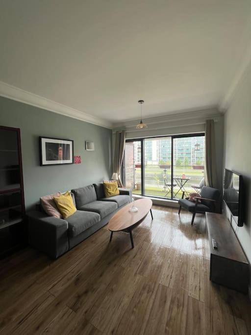 Appartement Stylish Flat With River View à Dublin Extérieur photo