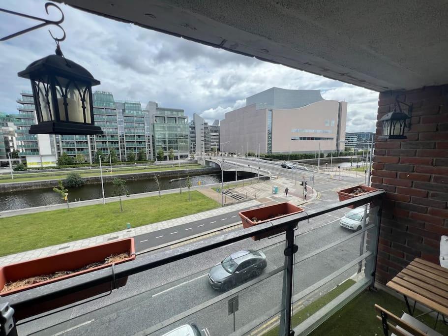 Appartement Stylish Flat With River View à Dublin Extérieur photo